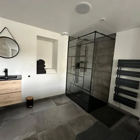 Maison De Charme, Pierres Blanches, Jaccuzi Hotel *